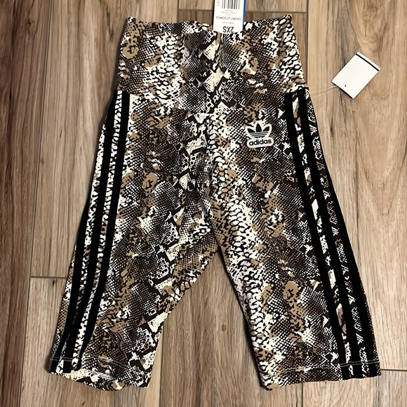 ⚡️✅✅ADIDAS SHORT LEGGINGS Python Print - Picture 6 of 13